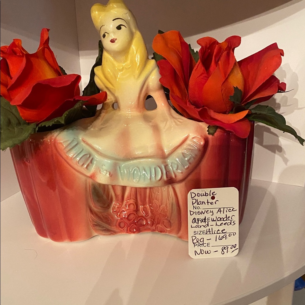 Alice in Wonderland Ceramic Bath Holder - Red and Cream - Picture 8 of 8